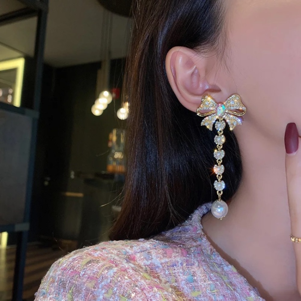 🌟 Gold Plated 14K Crystals Pearl Long Bow Earrings - Picture 5 of 7